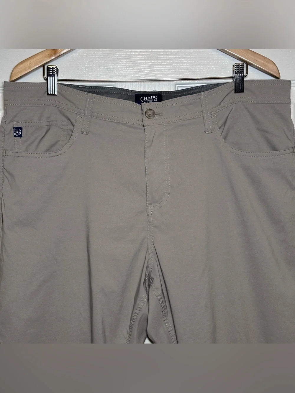 Chaps Men’s Slim Straight Performance Stretch Chinos Khakis Size 38x32 Golf